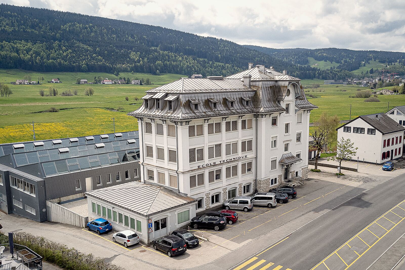 Vue aérienne de l'École technique de la Vallée de Joux